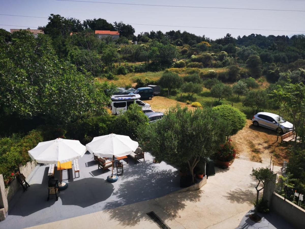 Apartmani Zekic Lopar Exterior photo
