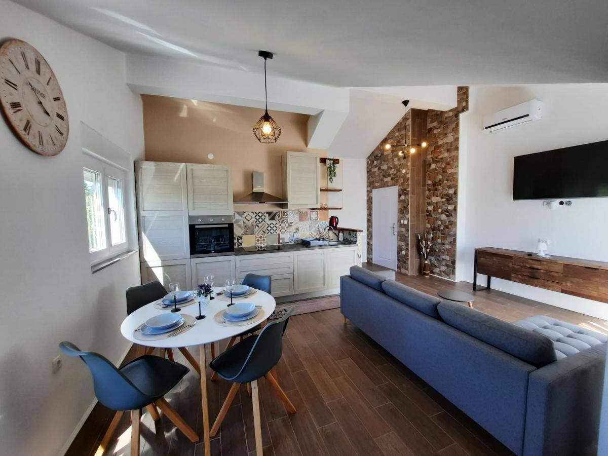Apartmani Zekic Lopar Exterior photo