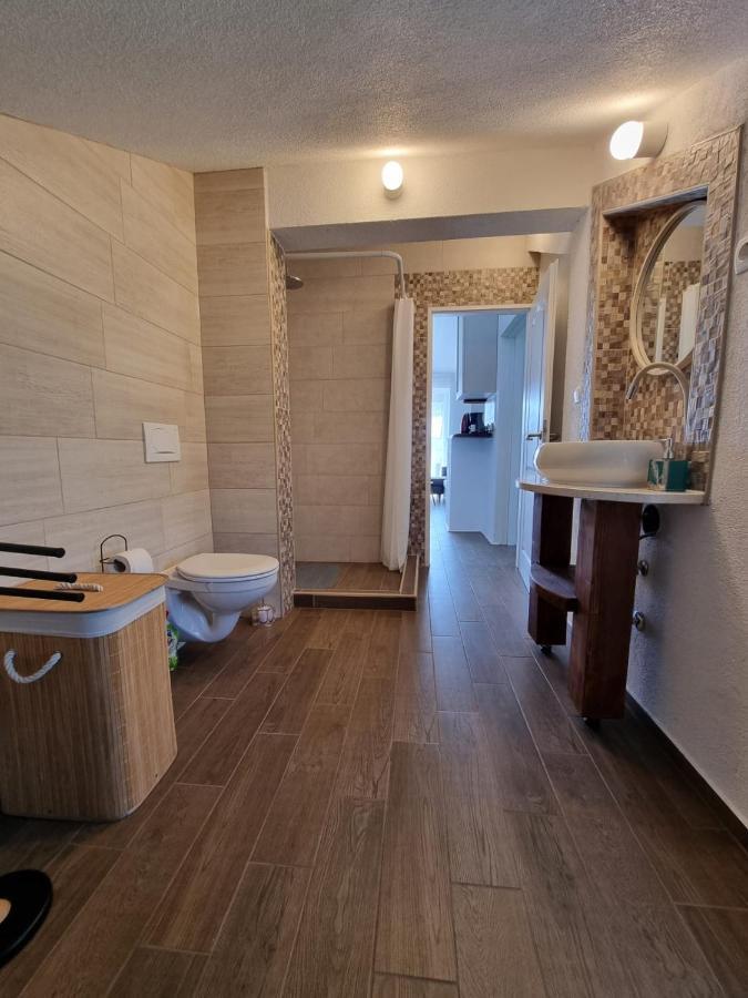 Apartmani Zekic Lopar Exterior photo
