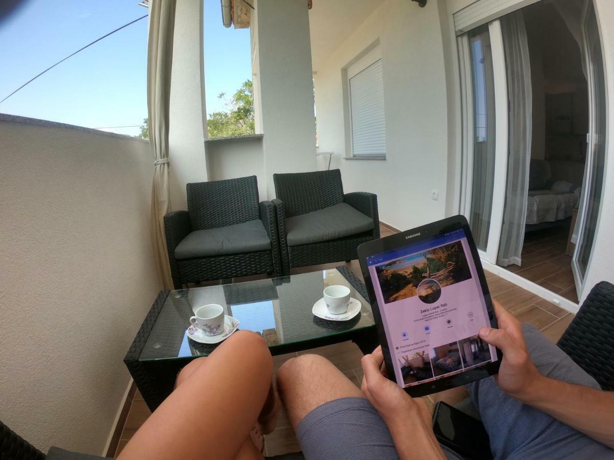 Apartmani Zekic Lopar Exterior photo
