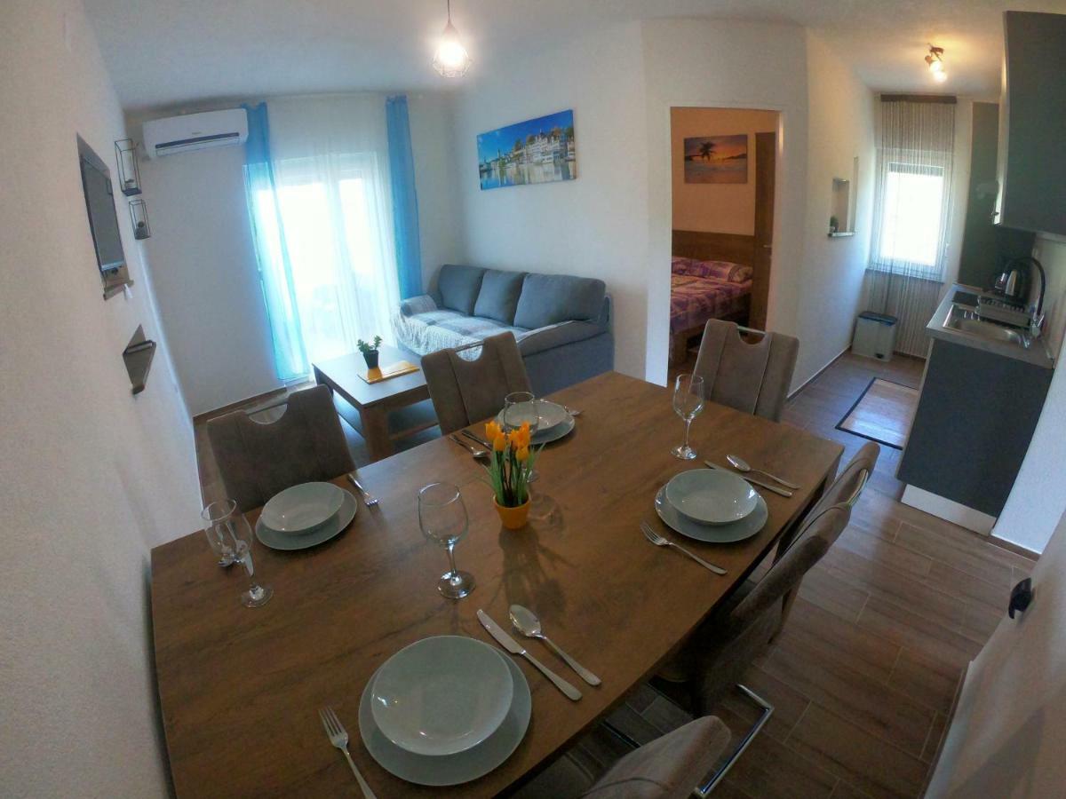 Apartmani Zekic Lopar Exterior photo